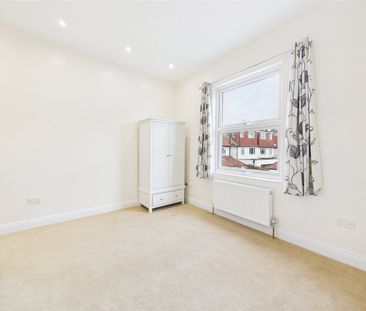 St Leonards Road, East Sheen, Richmond Upon Thames, SW14 - Photo 1