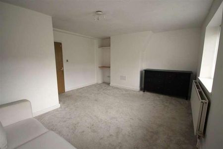 Eccles New Road, Salford, M5 - Photo 3