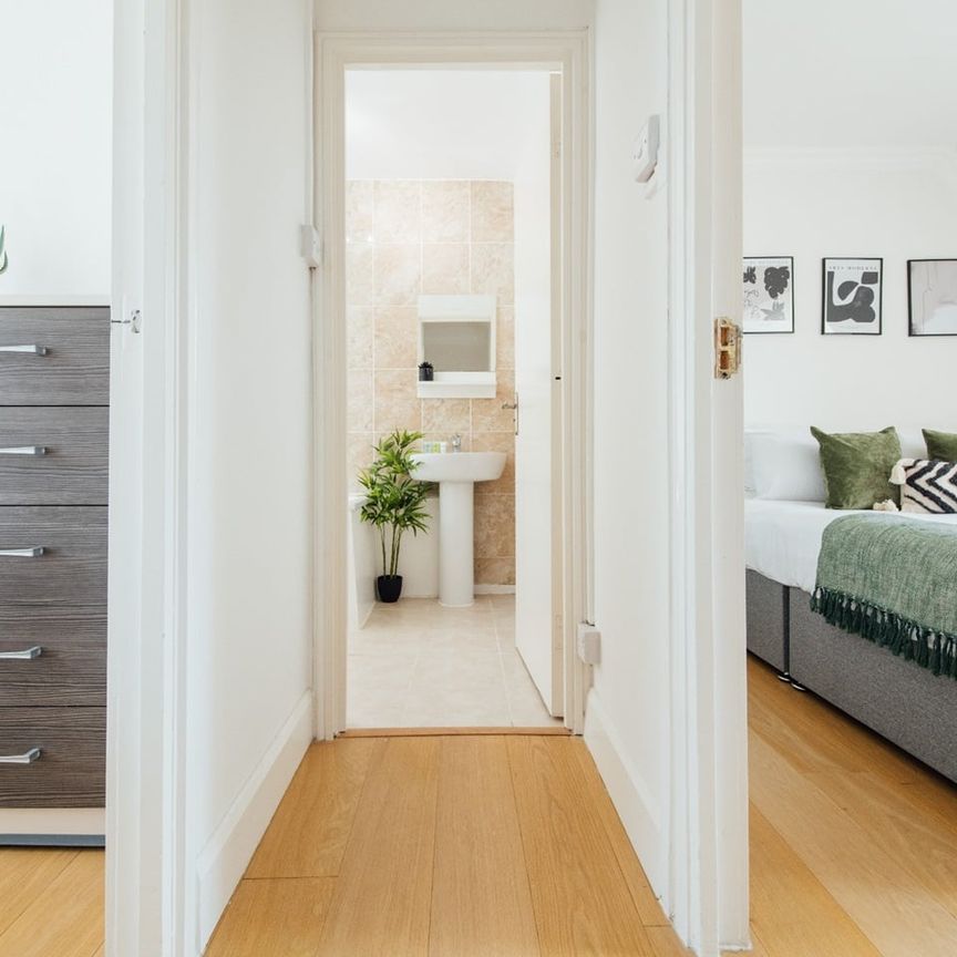 2 Bed Flat, Chalton Street, NW1 - Photo 1