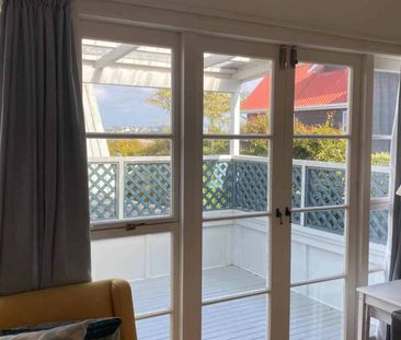 Character Cottage - Photo 1