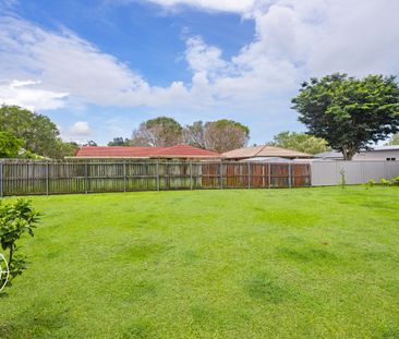 20 Burrabi Street, Bald Hills QLD 4036 - House For Rent | Domain - Photo 6