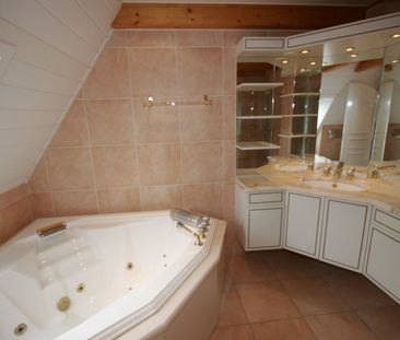 Duplex/two-level - Photo 5