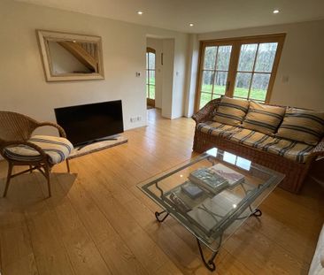 4 bedroom barn conversion to rent - Photo 3