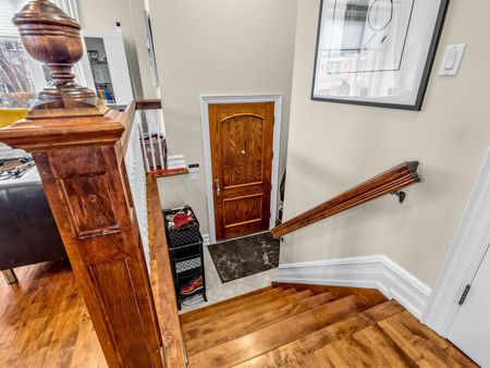 For Lease - 241 Poplar Plains Street, Toronto, Ontario - Photo 5