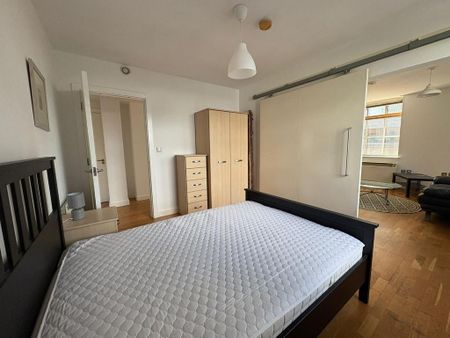2 bedroom flat to rent - Photo 2