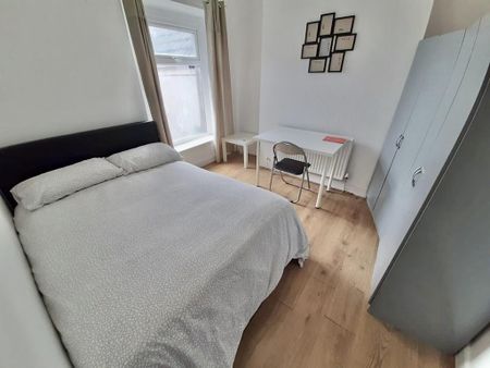 5 bedroom house to rent - Photo 4