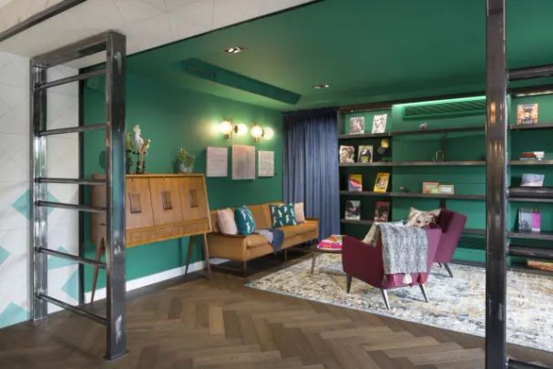 1 bed Apartment - Photo 1