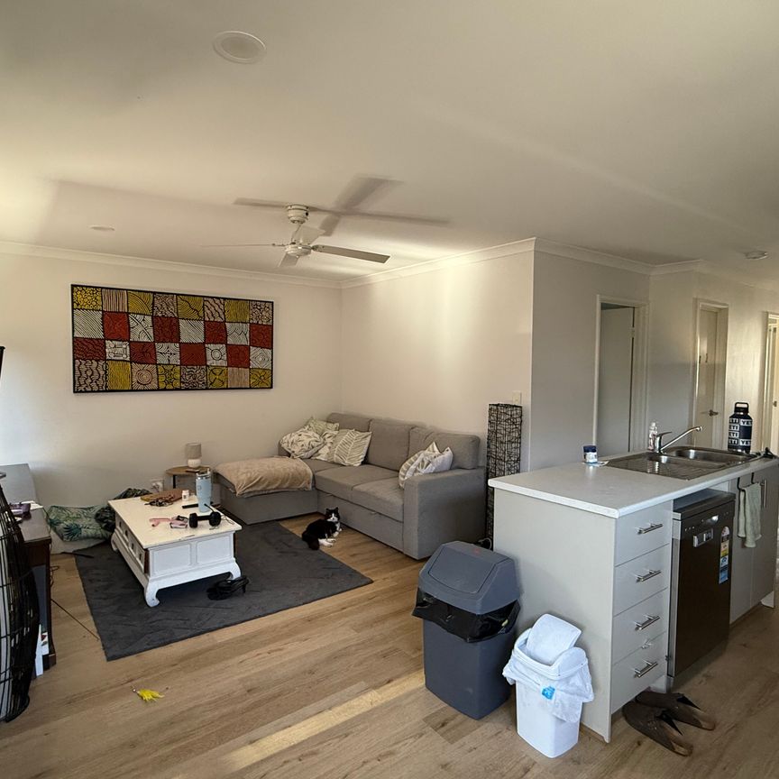 Golden Bay - Photo 1