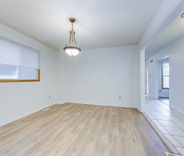 For Lease - 220 Kingsbridge Garden Circle, Mississauga, Ontario - Photo 2