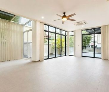Jalan Ampang (D10), Semi-Detached - For Rent - Photo 3