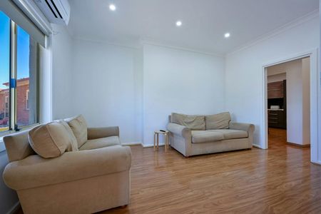 10 Townsend Crescent - Photo 3