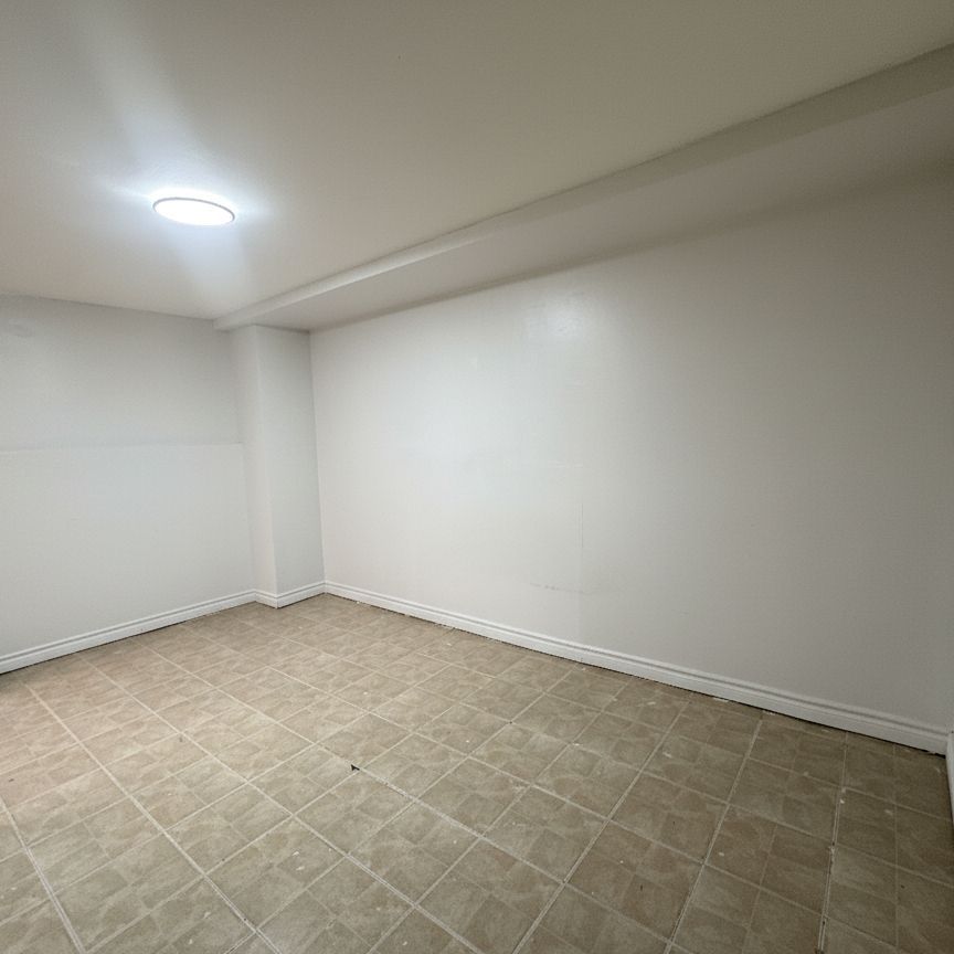 For Lease - 467 Drummerhill Crescent, Waterloo, Ontario - Photo 1