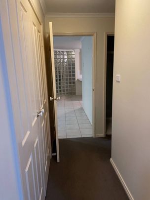 Secure three bed, ensuite double garage home is quiet cul-de-sac - Photo 1