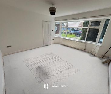 4 bedroom semi-detached bungalow to rent - Photo 1