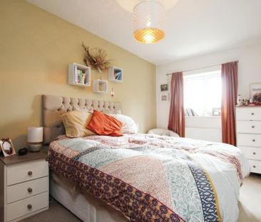 3 bedroom terraced house to rent - Photo 4