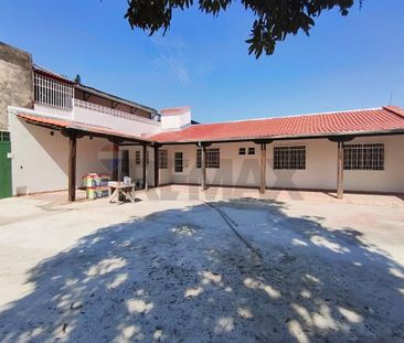 Casa com Quintal Gigante e Espaço para Mais de 10 Carros no Camargo... - Foto 4