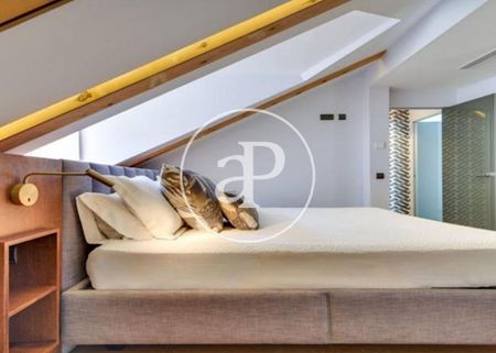 Luxury Apartment for rent in Madrid, Autonomous Region of Madrid - Photo 2