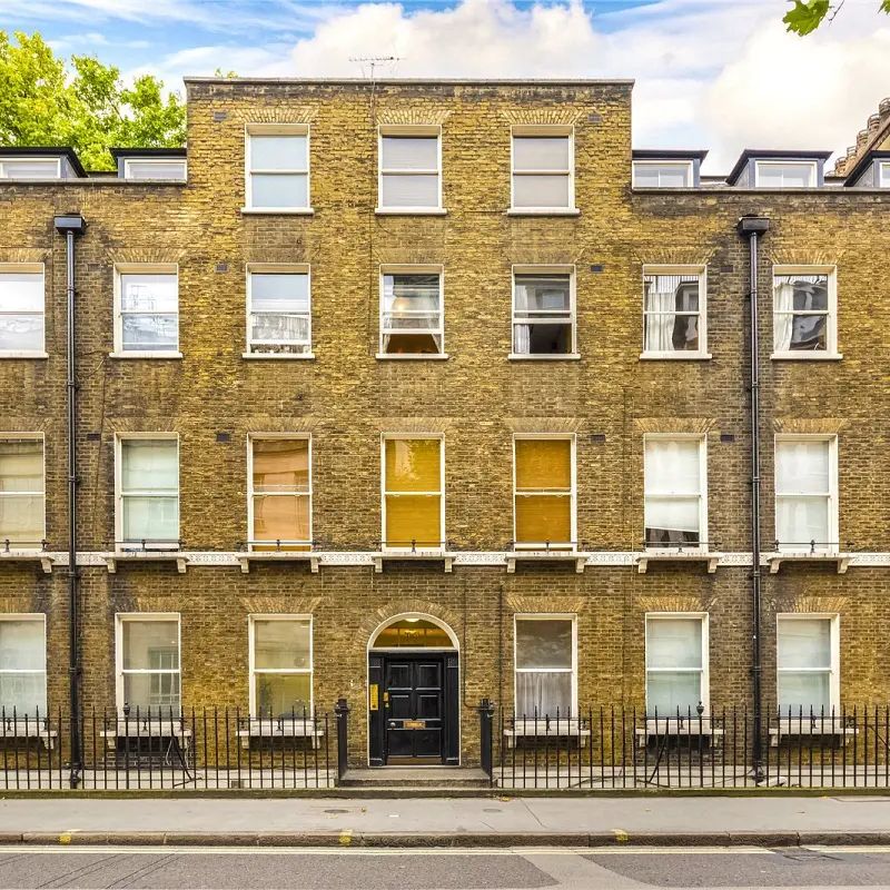 2 bedroom flat in Bloomsbury - Photo 1