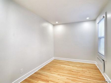 Unit None: Entire unit - Photo 4