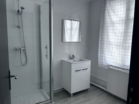 Location Appartement 3 pièces 66m² CAUDEBEC LES ELBEUF 76320 - Photo 5