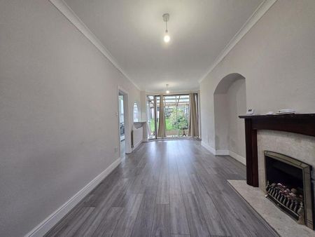 3 bedroom semi-detached house to rent - Photo 2
