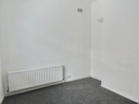 3 bedroom end of terrace house to rent - Photo 4