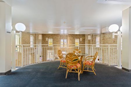 For Lease - 460 Wellington Street Unit# 102, London East, Ontario - Photo 4