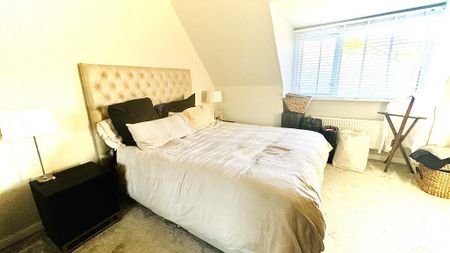 3 bedroom detached house to rent - Photo 2