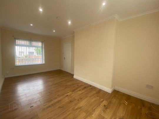 10 Waveney Drive, Belfast, BT15 4FT - Photo 1