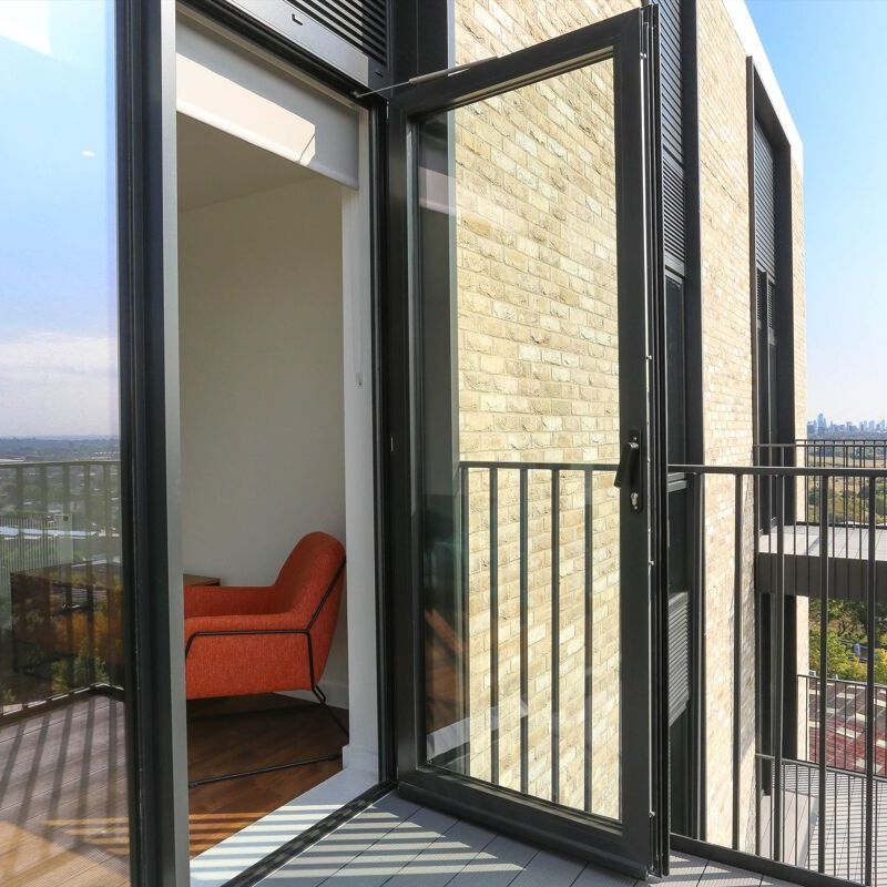 One bedroom apartment with private balcony. - Photo 1