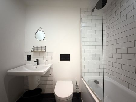 Manhattan Building, 38 George Street, Manchester, M1 4HA - Photo 3