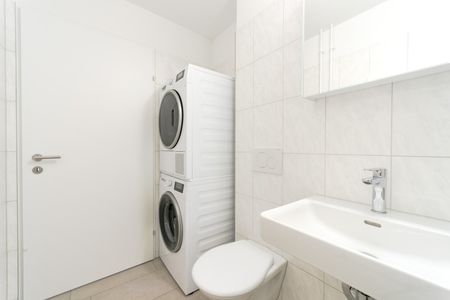 Grosse 4-Zimmerwohnung zu vermieten in Zürich-Oerlikon - Photo 2