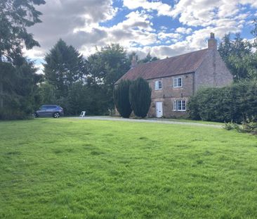 Manor House, Skirpenbeck, York - Photo 3