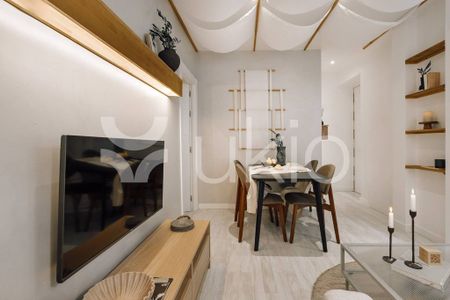 3 room luxury Flat for rent in Madrid, Spain - Photo 4