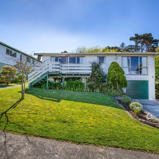 7 Tweed Road, Papakowhai - Photo 1