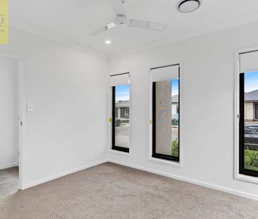 House with Ducted Air Conditioning Available for Rent in the Heart ... - Photo 3