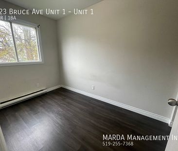 SPACIOUS 2BED/1BATH UPDATED UNIT ON BRUCE! + HYDRO! - Photo 5
