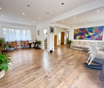 4 bedroom detached house to rent - Photo 3