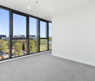 Living At The Griffin - Photo 5