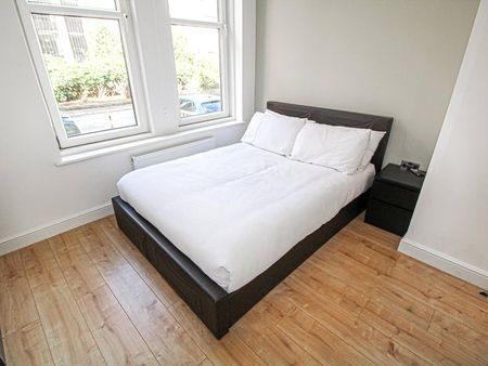 Apt 2, 51 East Parade - Photo 3