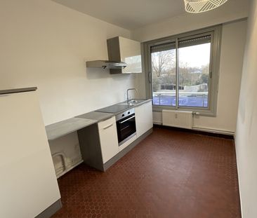 Location Appartement 3 pièces 69m² BOURGES 18000 - Photo 2