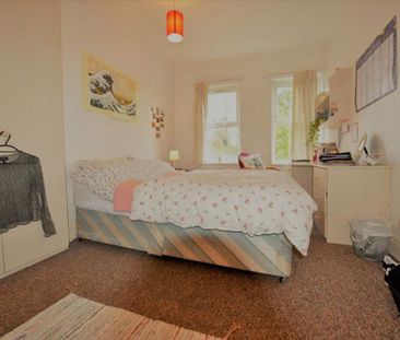 8 bedroom house to rent - Photo 3