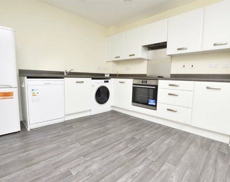 Marcroft Court, Frome Road, Radstock, Somerset, BA3 - Photo 4