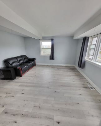 For Lease - 531 Essa Road Unit# 1, Barrie, Ontario - Photo 1