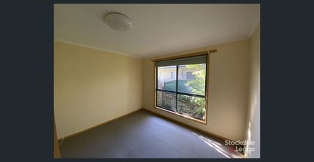 33 Back Beach Road, San Remo, Vic 3925 - Photo 2