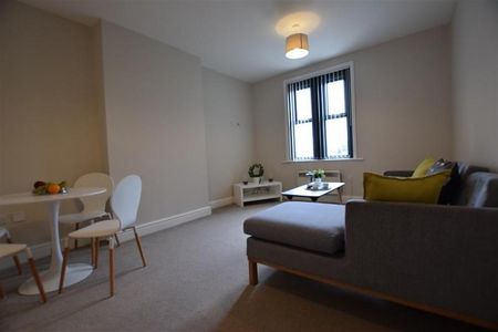 2 Bedroom Apartment To Let - Photo 3