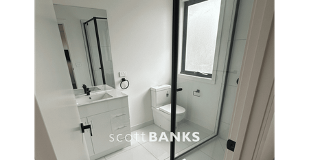 Studio 1 - Modern Comforts in Prime Manor Lakes Location - Photo 4