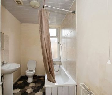 Albert Street, Burnley, BB11 3DB - Photo 4