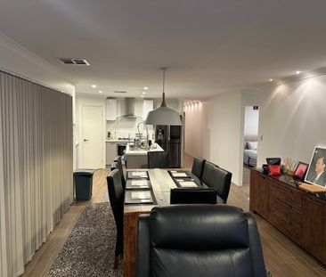 Ellenbrook - Photo 3