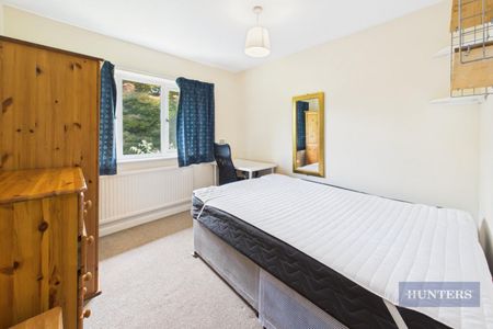 4 bedroom House To Let - Photo 4